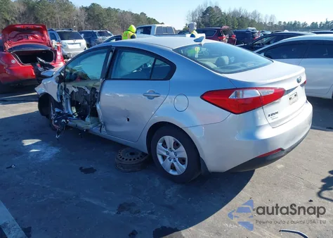 2015 Kia Forte Lx z USA, uszkodzony, nr VIN KNAFX4A6XF5328681